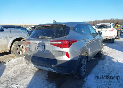 2023 Kia Seltos Lx z USA, uszkodzony, nr VIN KNDEPCAA9P7363439